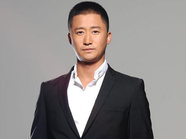  吴京 
